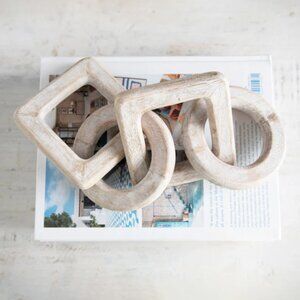 Whitewashed Wood Link Decor